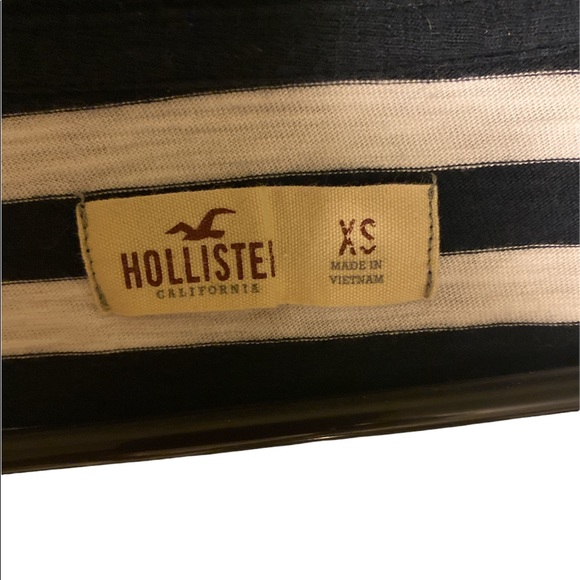 Hollister Top - Picture 2 of 2